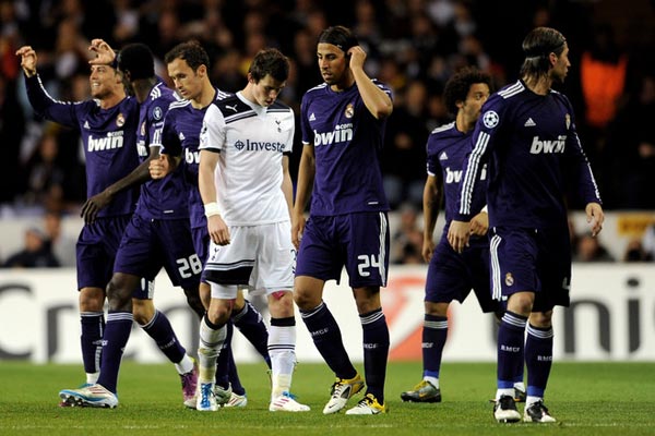 开云官网-里昂战平热刺，C罗乌龙送礼足总杯